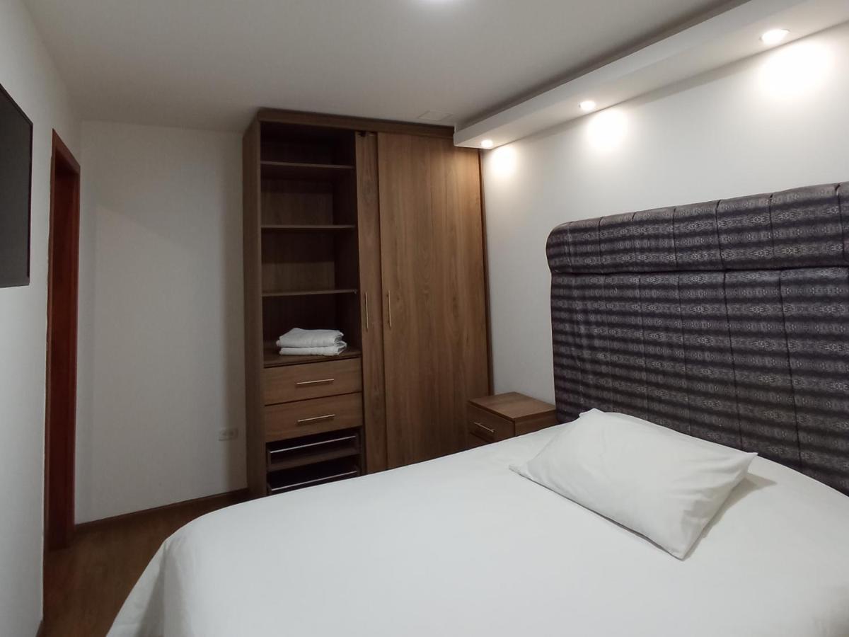 Suites+Arte Кито Екстериор снимка