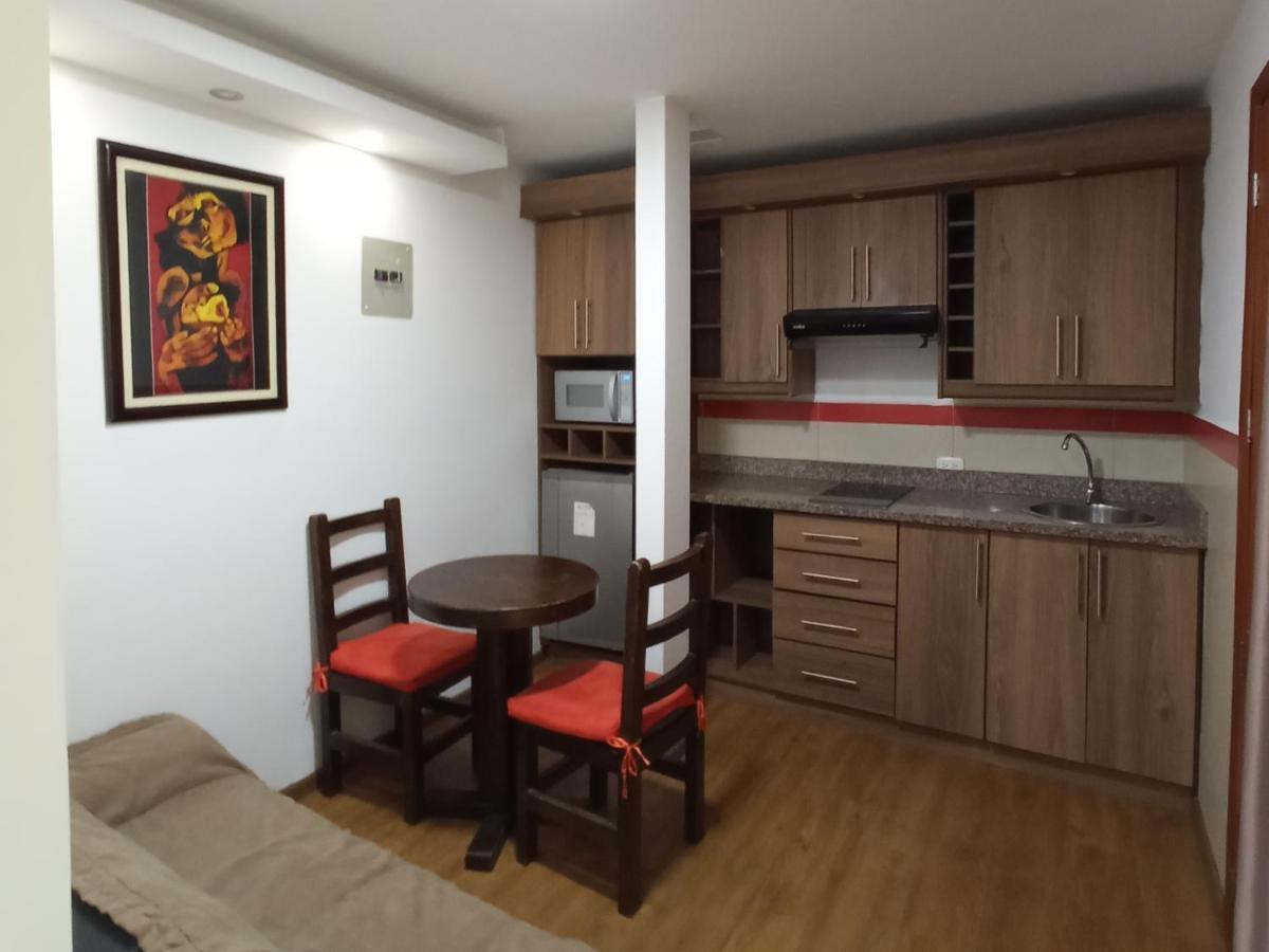 Suites+Arte Кито Екстериор снимка