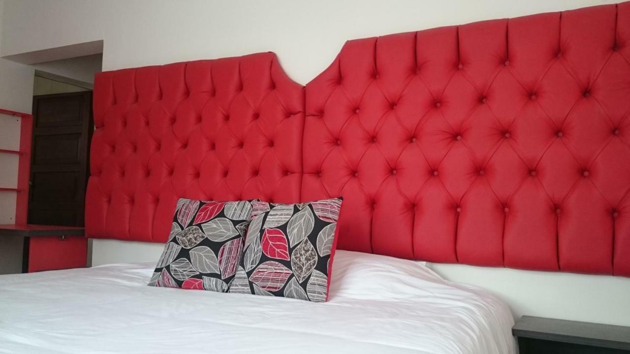 Suites+Arte Кито Екстериор снимка
