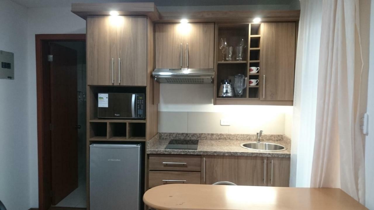 Suites+Arte Кито Екстериор снимка