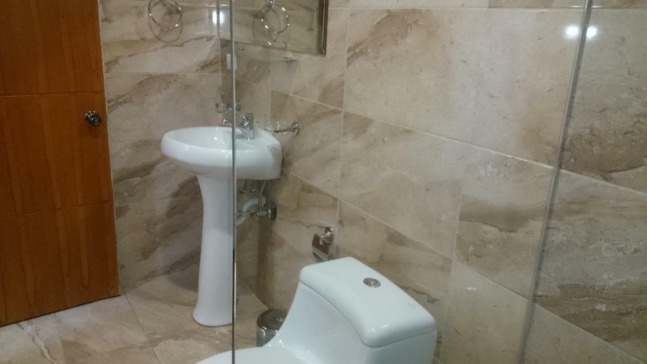 Suites+Arte Кито Екстериор снимка