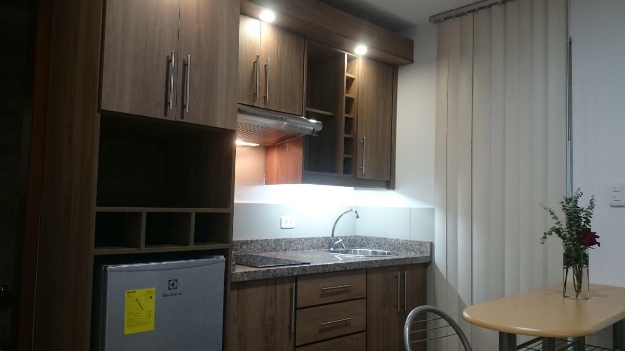 Suites+Arte Кито Екстериор снимка